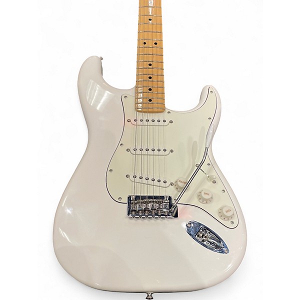 Used Fender Player Stratocaster White Solid Body Electric Guitar