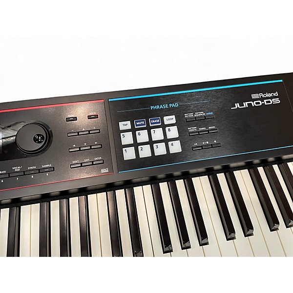 Used Roland JUNO DS88 Synthesizer | Guitar Center