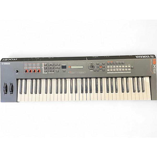 Used Yamaha MX61 61 Key Keyboard Workstation