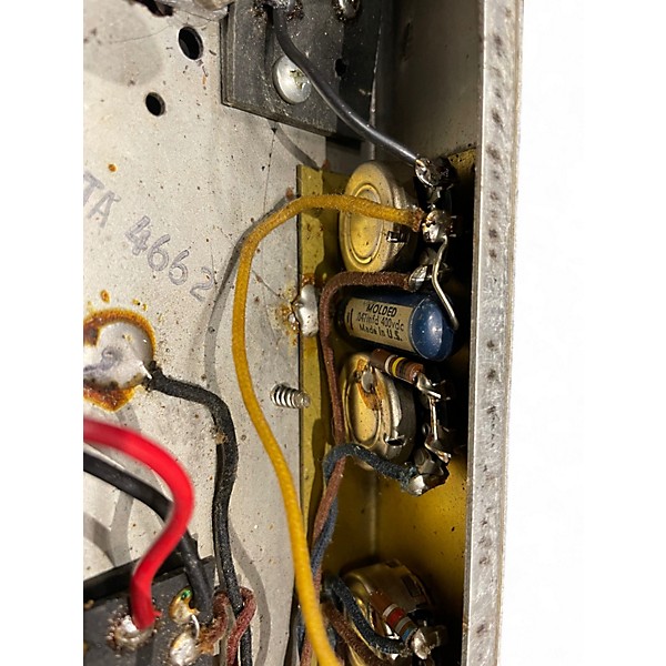 Vintage 1962 Fender VIBROLUX Tube Guitar Combo Amp