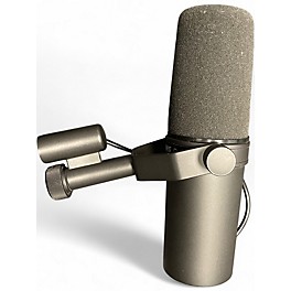Used 2020s Shure SM7B Dynamic Microphone
