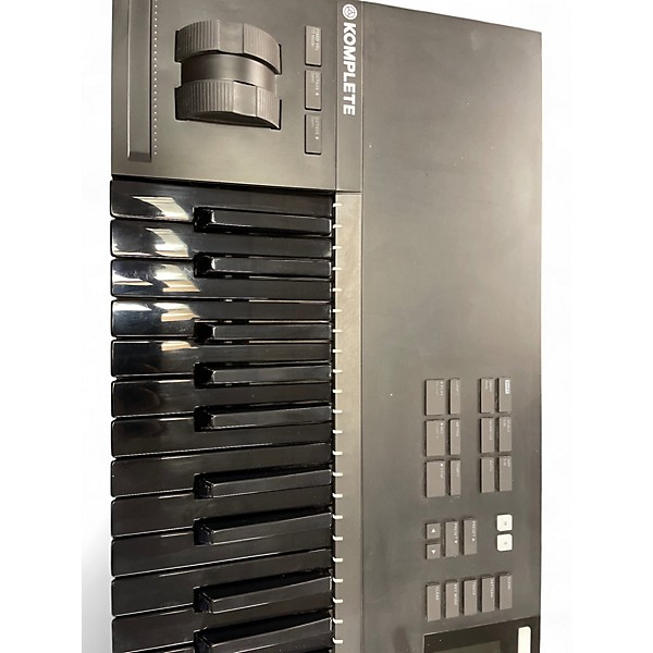 Used Native Instruments Komplete Kontrol S61 MK2 limted editon MIDI Controller