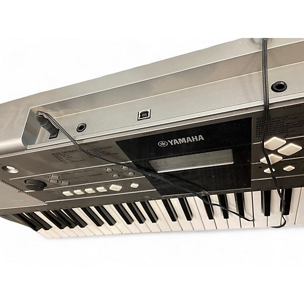 Used Yamaha YPT330 61 Key Portable Keyboard