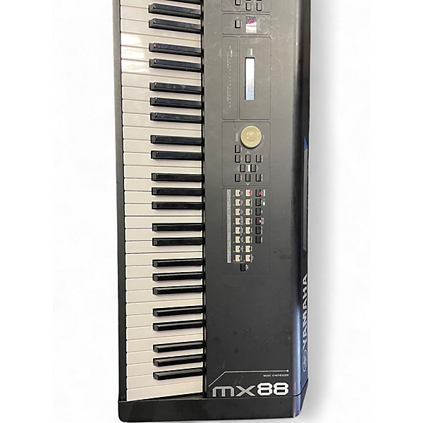 Used Yamaha MX88BK Synthesizer