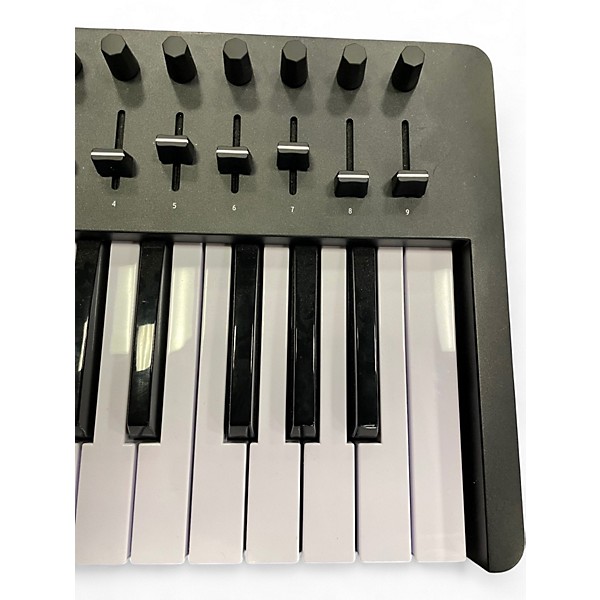 Used Arturia KAYLAB ESSENTIAL 49 MK3 MIDI Controller