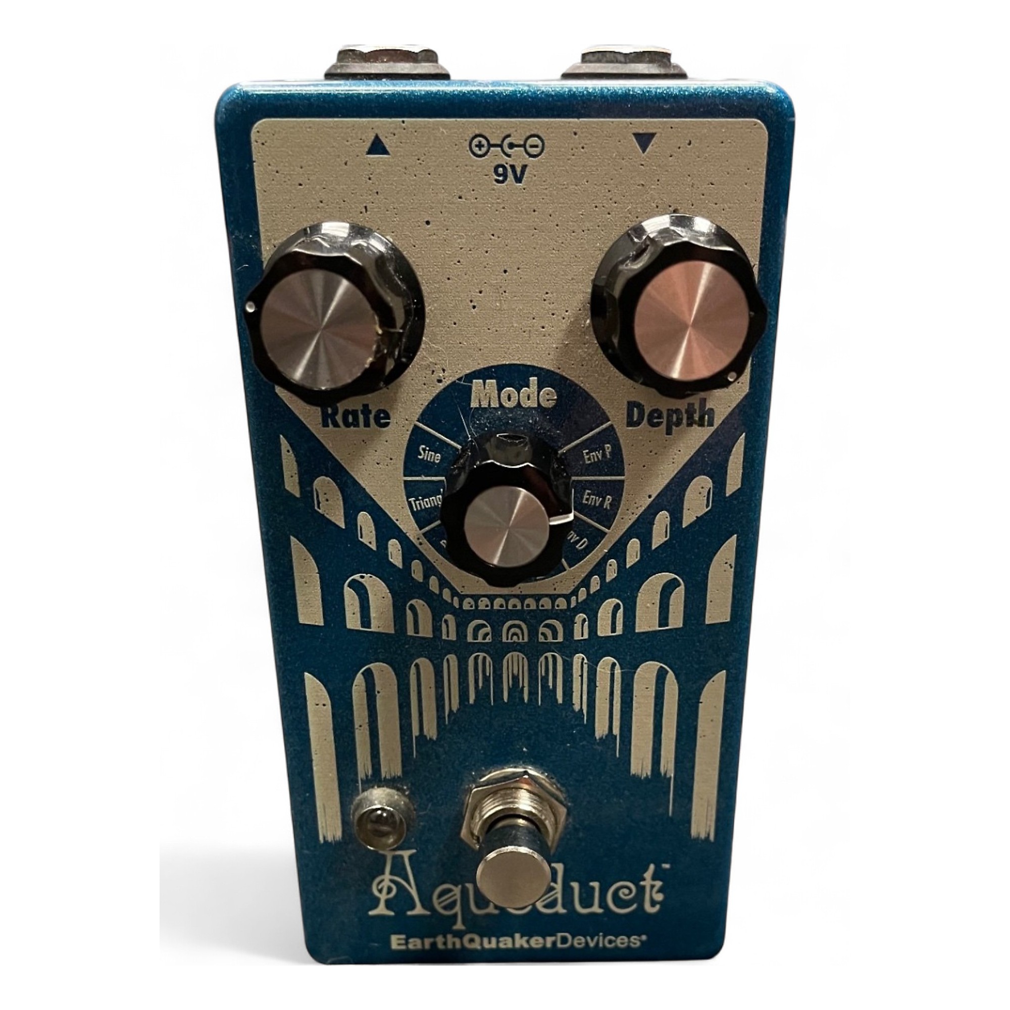 Used EarthQuaker Devices Aqueduct Vibrato Effect Pedal