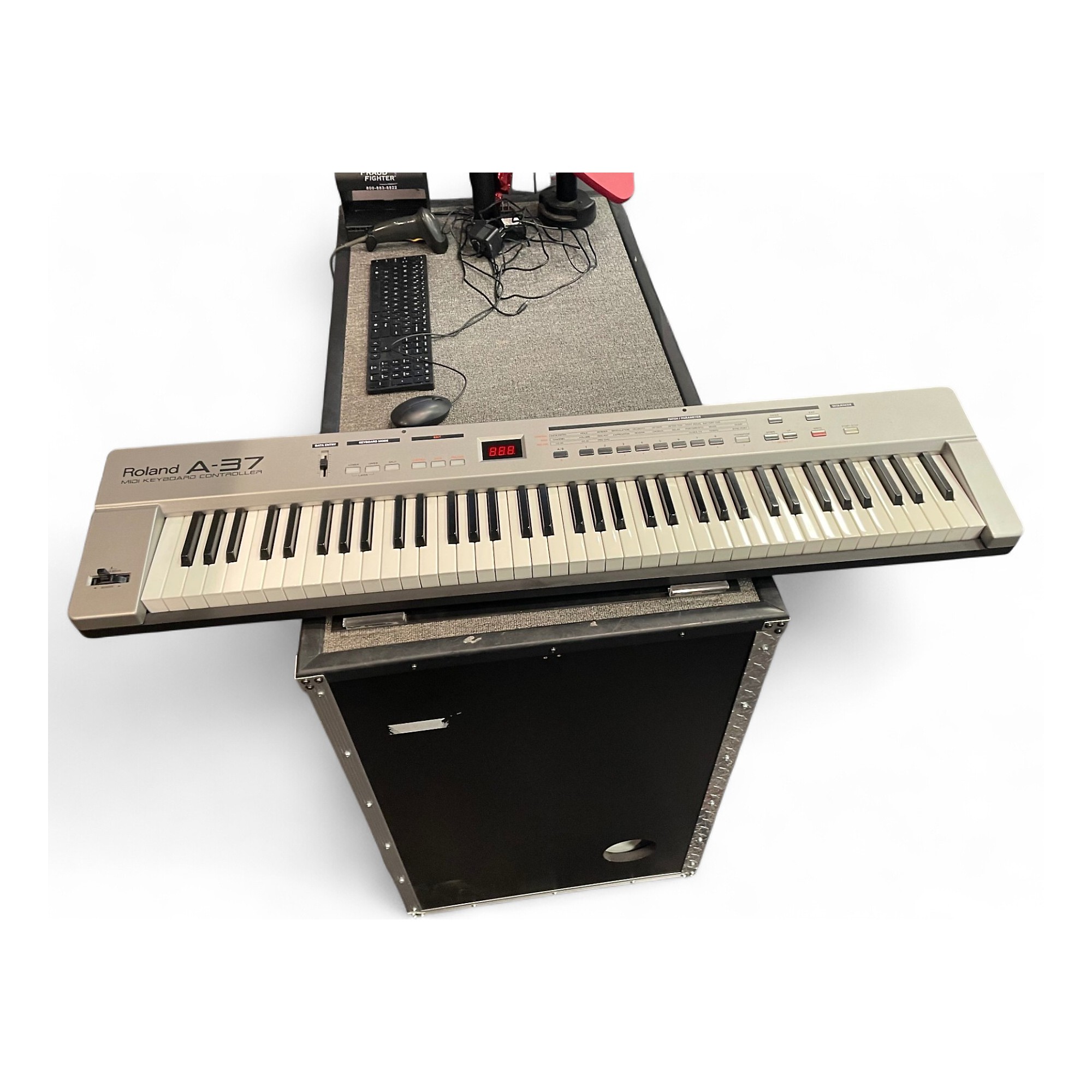 Roland A-37 MIDIキーボードコントローラー