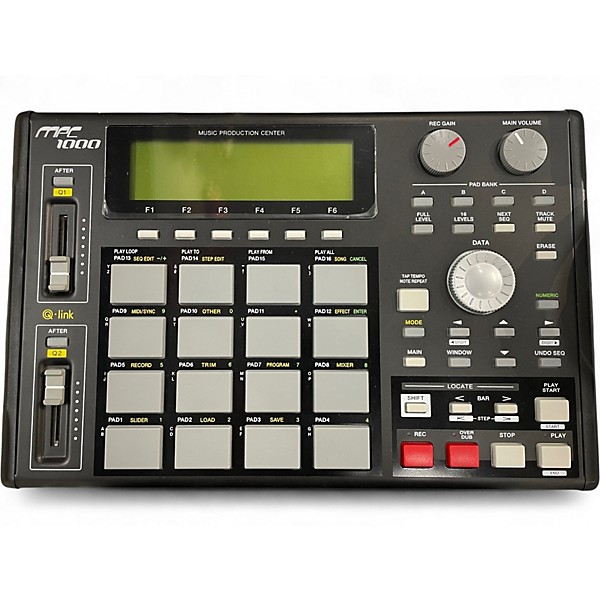 AKAI MPC1000 正規店でのメンテナンス済み　CFカード2GB付き AKAI MPC1000 正規店でのメンテナンス済み CFカード2GB付き