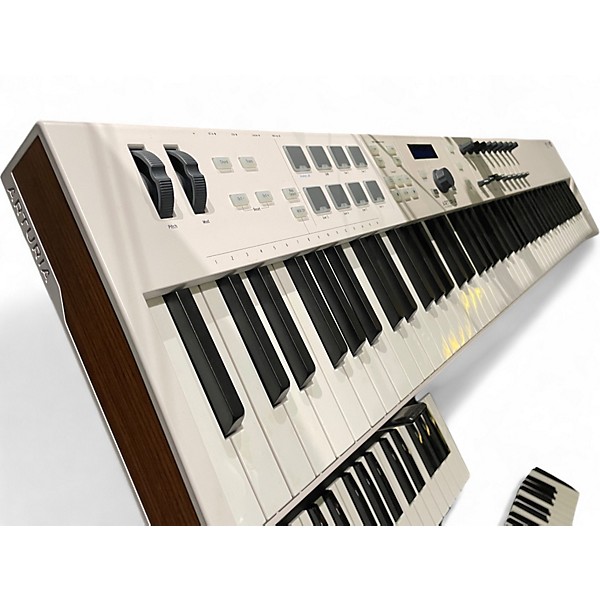 Used Arturia KEYLAB ESSENTIALS 88 MIDI Controller