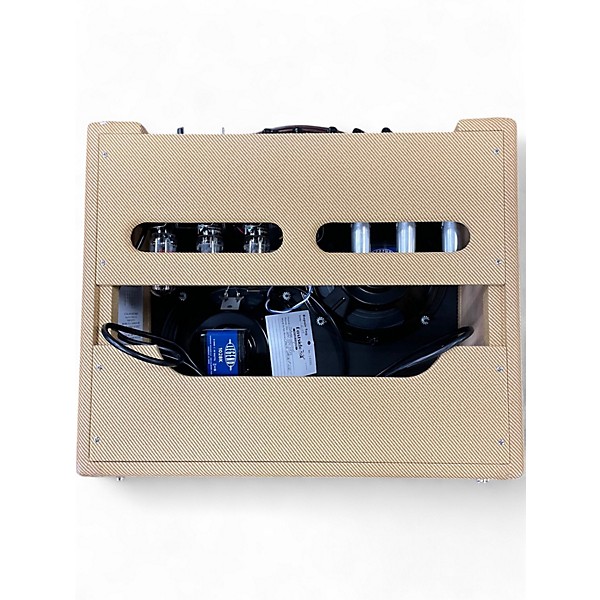Used Victoria 35210  Tube Guitar Combo Amp