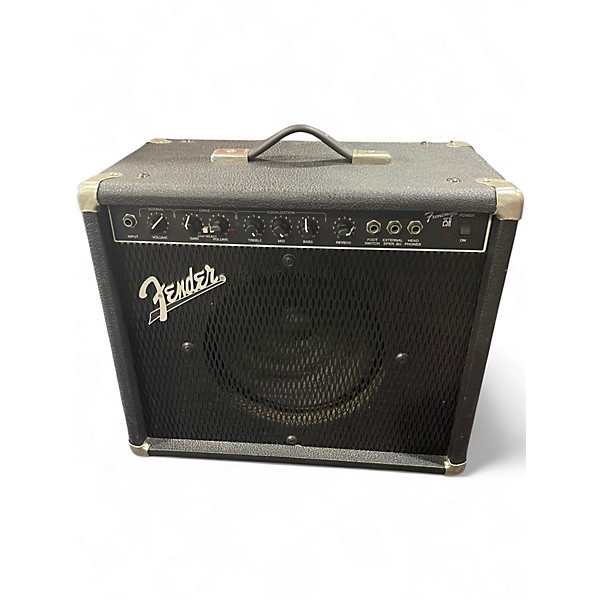 Used Leah Fender Guitar Combo Amp