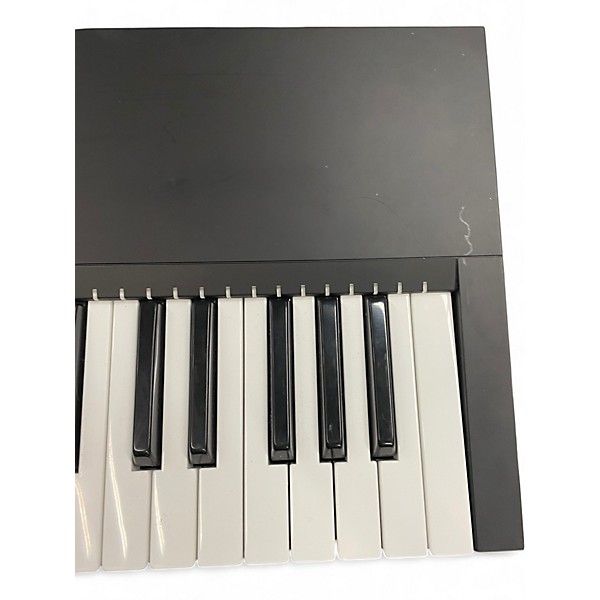 Used Native Instruments Komplete Kontrol S61 MK2 MIDI Controller