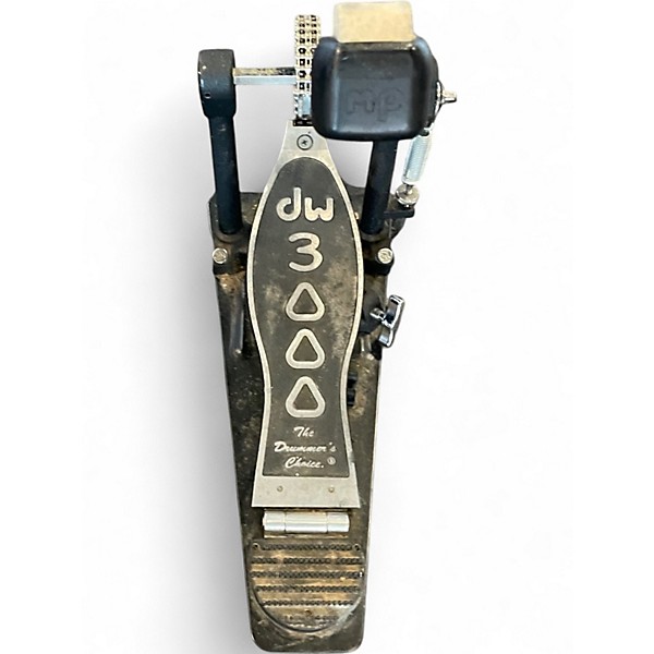 Used DW 3000 Series Single Single Bass Drum Pedal