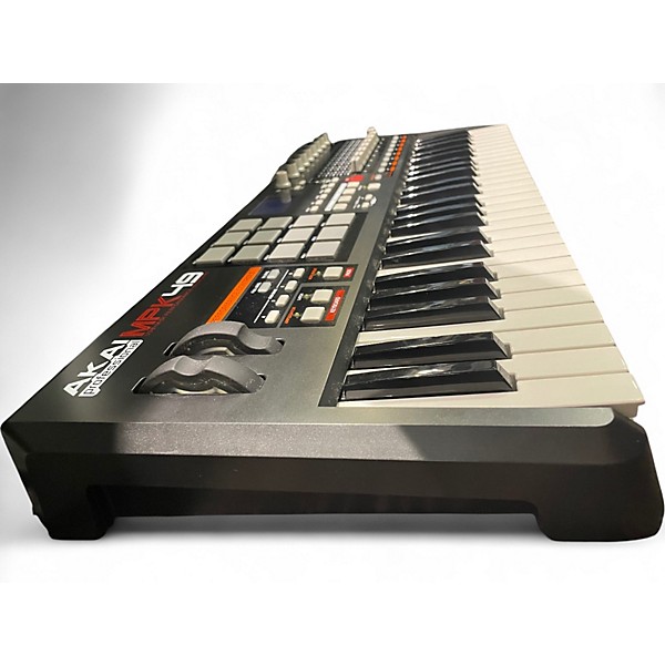 Used Akai Professional MPK49 49 Key MIDI Controller | Guitar