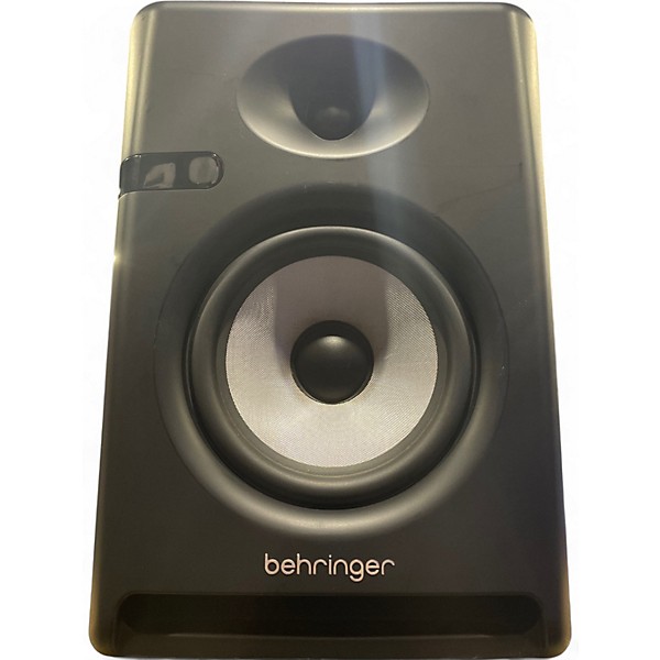 Used Behringer nekkst k6 Powered Monitor