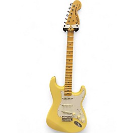 Used Fender Artist Series Yngwie Malmsteen Stratocaster Vintage White Solid Body Electric Guitar