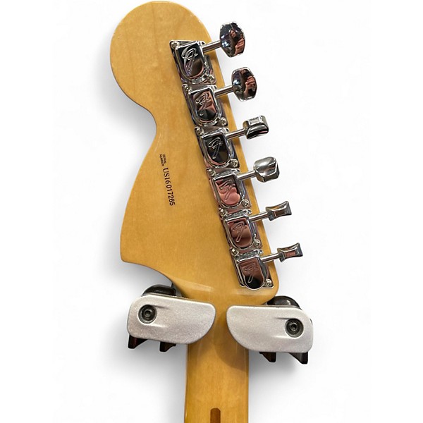 Used Fender Artist Series Yngwie Malmsteen Stratocaster Vintage White Solid Body Electric Guitar