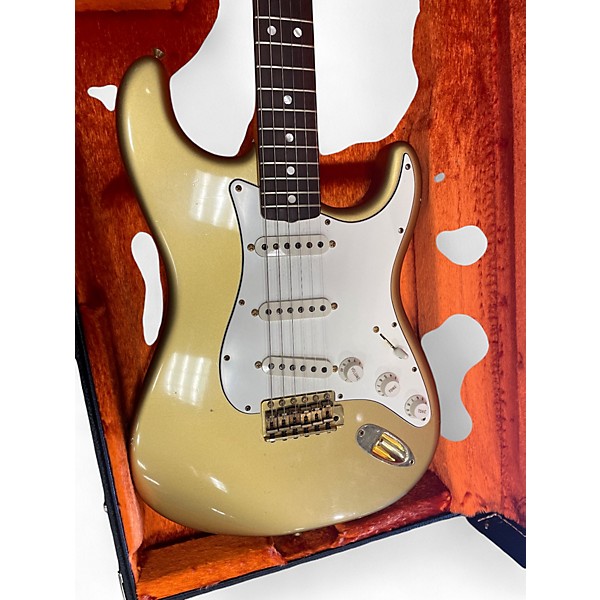 Used Fender 2004 1965 Custom Shop Strat Aztec Gold Solid Body Electric Guitar