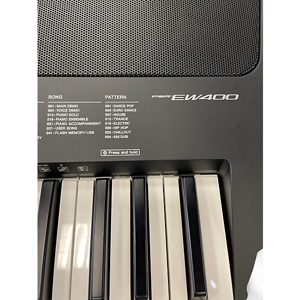 Used Yamaha PSREW400 76 Key Portable Keyboard