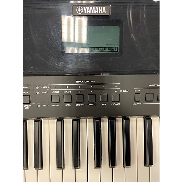 Used Yamaha PSREW400 76 Key Portable Keyboard