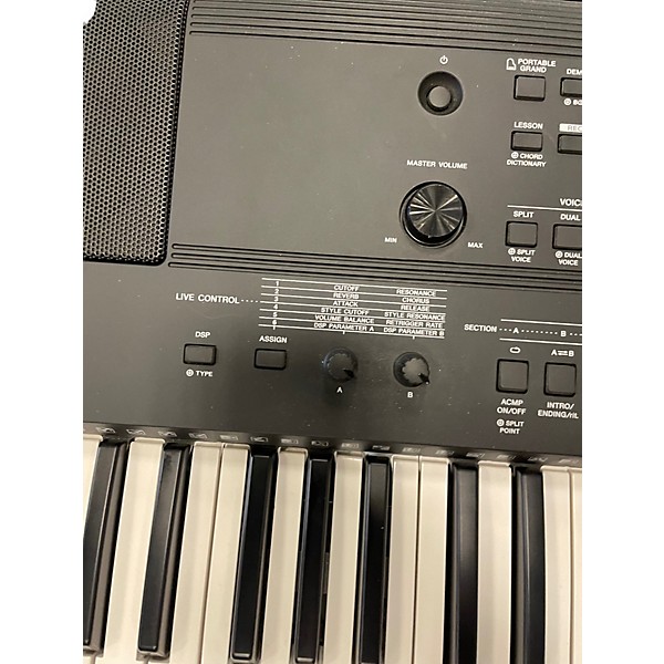 Used Yamaha PSREW400 76 Key Portable Keyboard