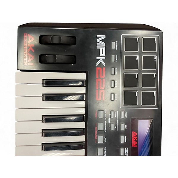 Used Akai Professional MPK225 25-Key MIDI Controller