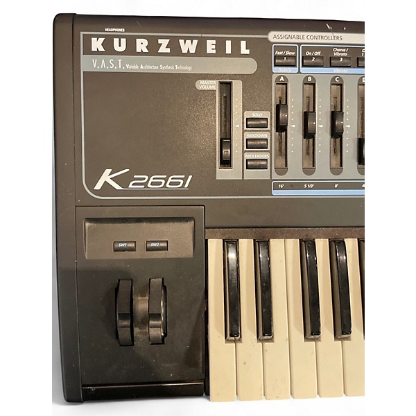 Used Kurzweil K2661 Keyboard Workstation