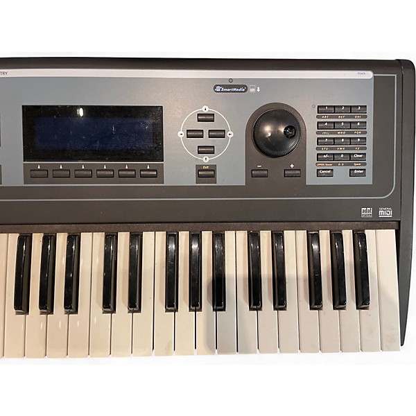 Used Kurzweil K2661 Keyboard Workstation