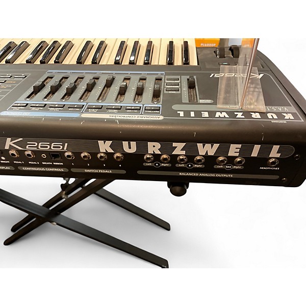 Used Kurzweil K2661 Keyboard Workstation