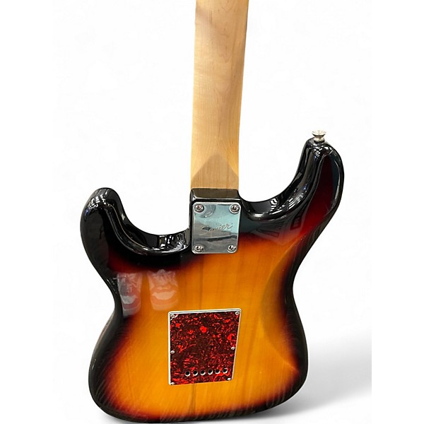 Used 2004 Squier Standard Stratocaster sunburst Solid Body Electric Guitar