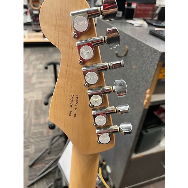 Used 2004 Squier Standard Stratocaster sunburst Solid Body Electric Guitar