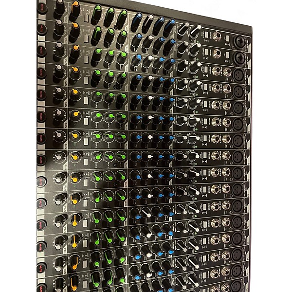 Used Mackie profx30v3 Powered Mixer