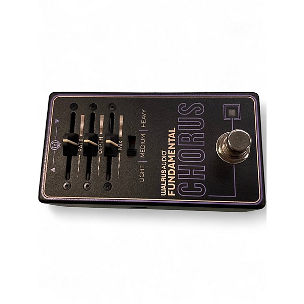 Used Walrus Audio fundamental chorus Effect Pedal