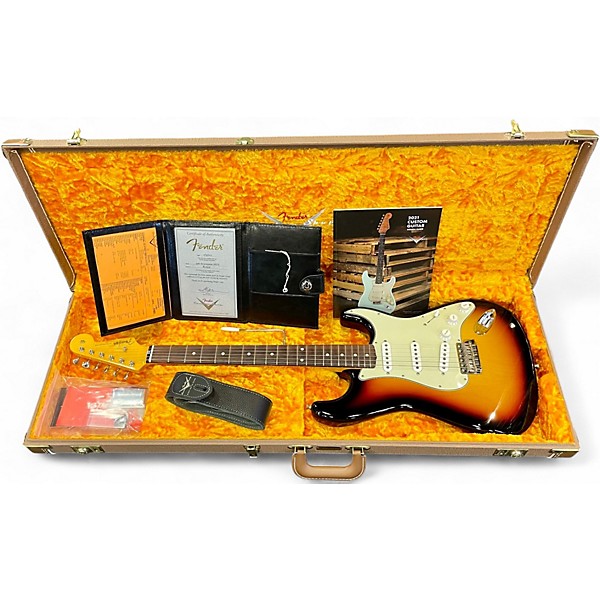 Used Fender 1960 NOS Stratocaster 2 Tone Sunburst Solid Body Electric Guitar