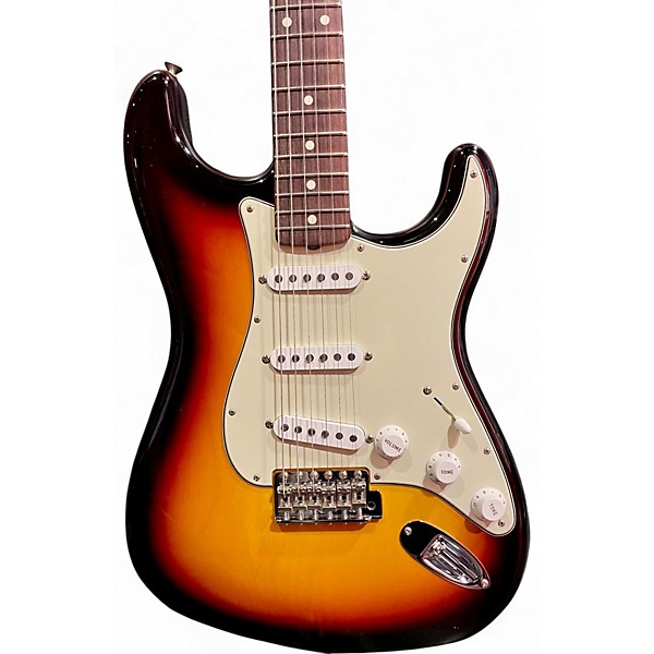 Used Fender 1960 NOS Stratocaster 2 Tone Sunburst Solid Body Electric Guitar