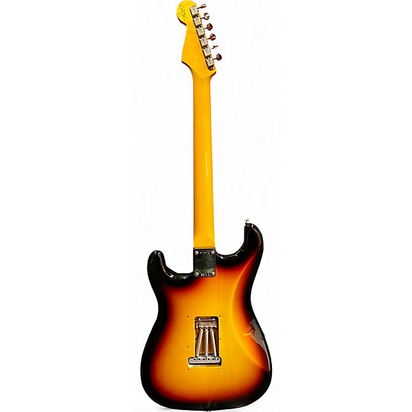 Used Fender 1960 NOS Stratocaster 2 Tone Sunburst Solid Body Electric Guitar