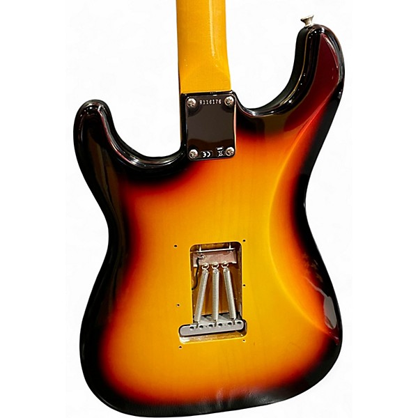 Used Fender 1960 NOS Stratocaster 2 Tone Sunburst Solid Body Electric Guitar