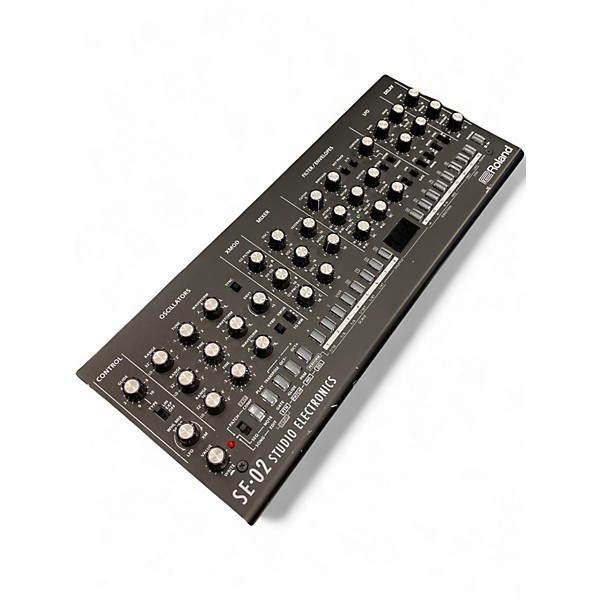 Used Roland SE02 Synthesizer