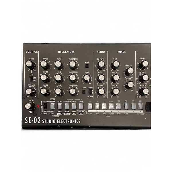 Used Roland SE02 Synthesizer