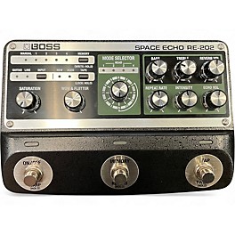 Used BOSS RE-202 Effect Pedal