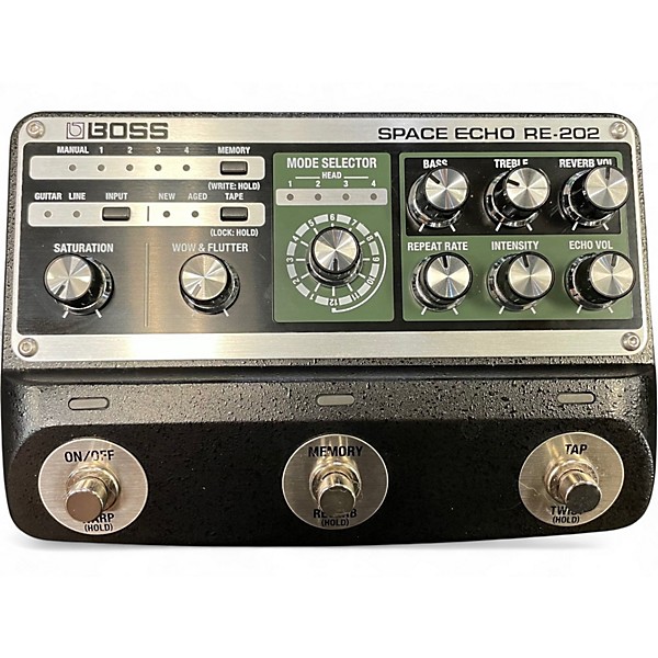 Used BOSS RE-202 Effect Pedal
