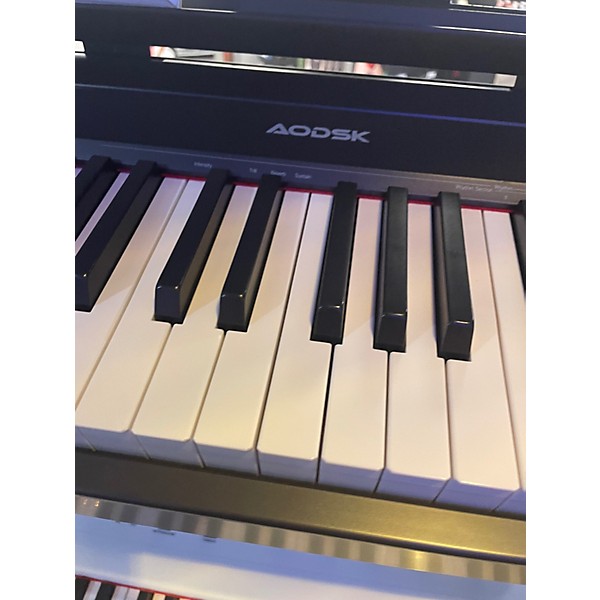 Used Aodsk 88 KEY PIANO