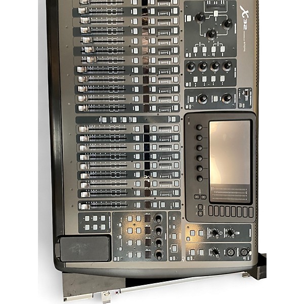 Used Behringer X32 with Gator G-TOUR X32 ATA Wood Mixer Case Digital Mixer