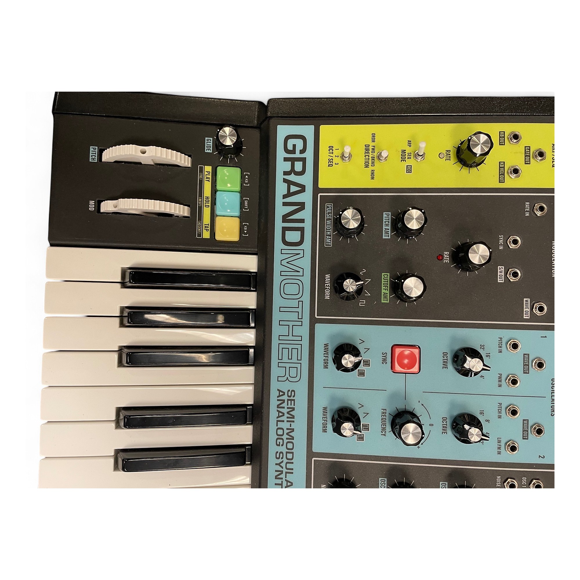 Used Moog GRANDMOTHER Synthesizer | Guitar Center