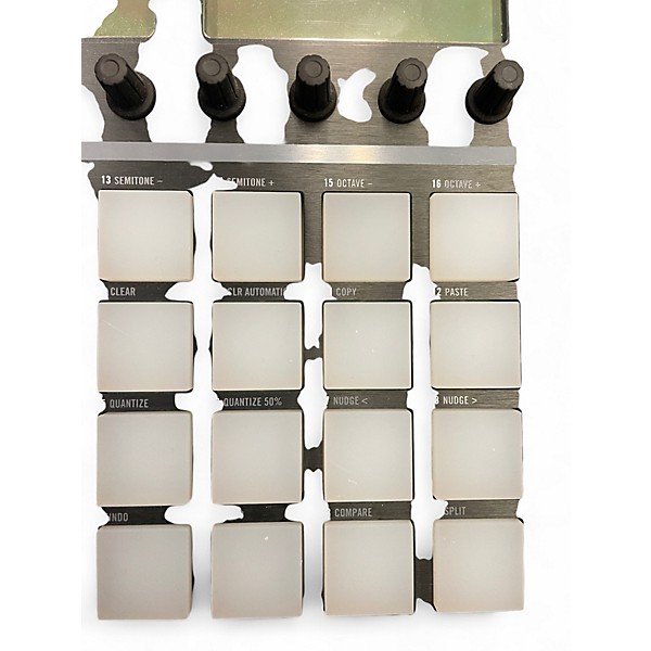 Used Native Instruments Maschine MKI MIDI Controller