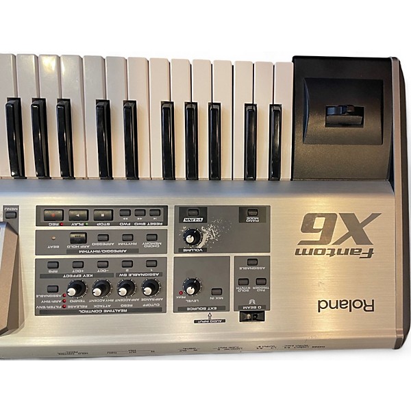 Used Roland Fantom X6 Keyboard Workstation