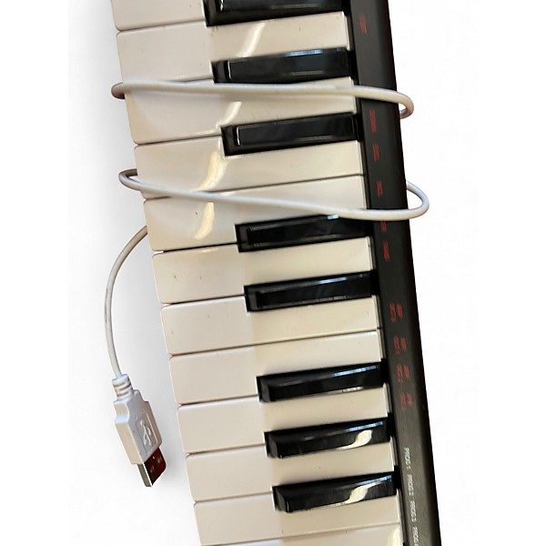 Used Akai Professional LPK25 MIDI Controller