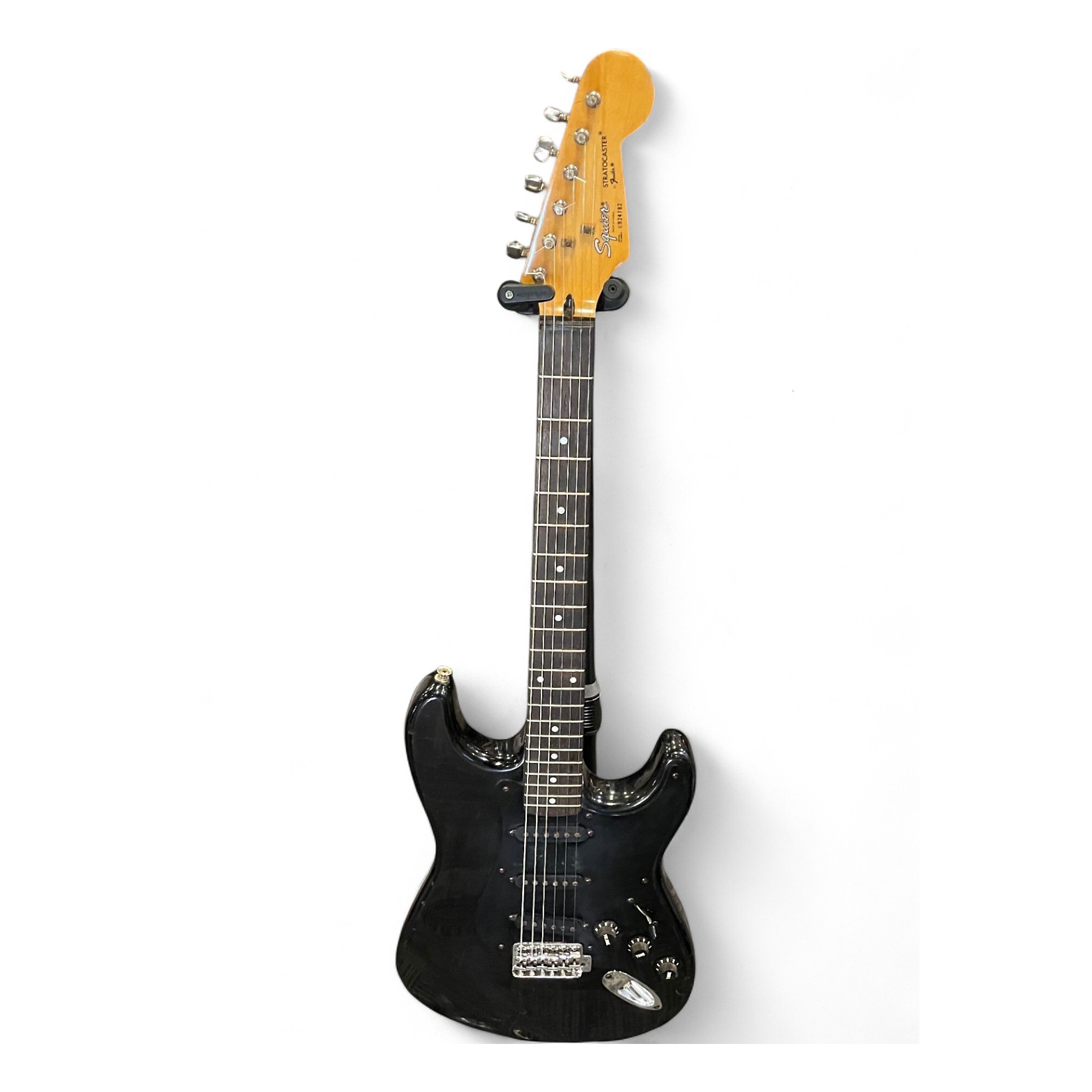 【10658】 Squier Stratocaster black Amazon.com: Fender Squier Debut Series Stratocaster Electric