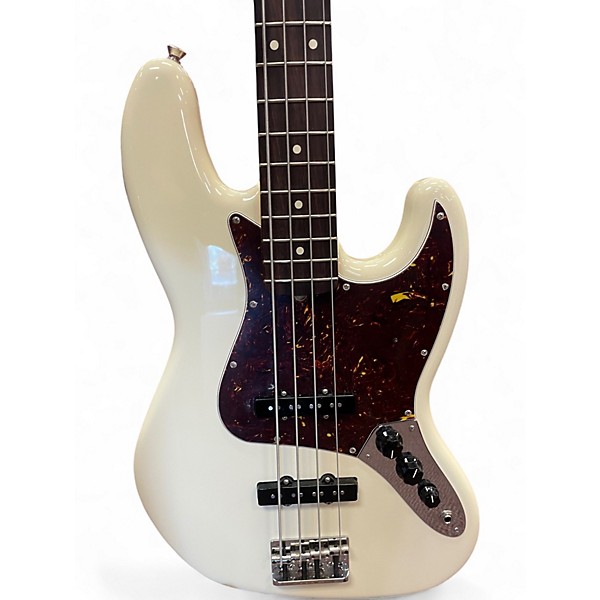 Used 2023 Fender American Professional II Jazz Bass White Electric Bass Guitar
