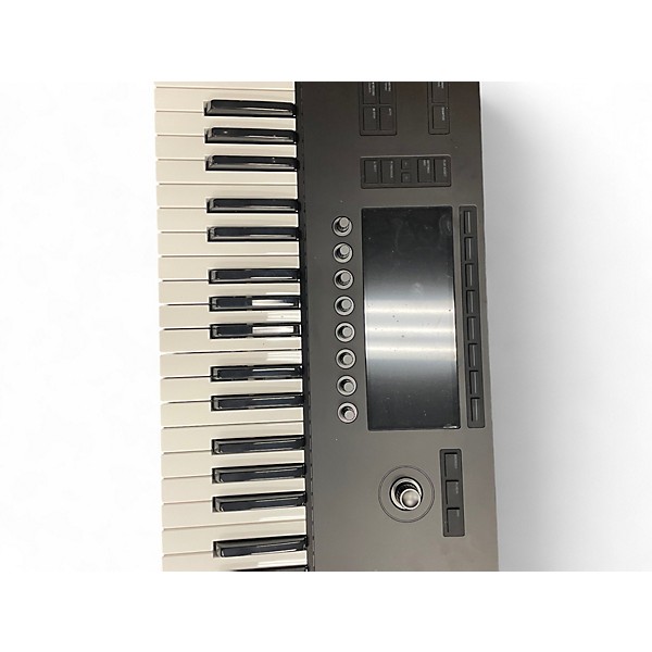 Used Native Instruments Komplete Kontrol S49 MK3 MIDI Controller